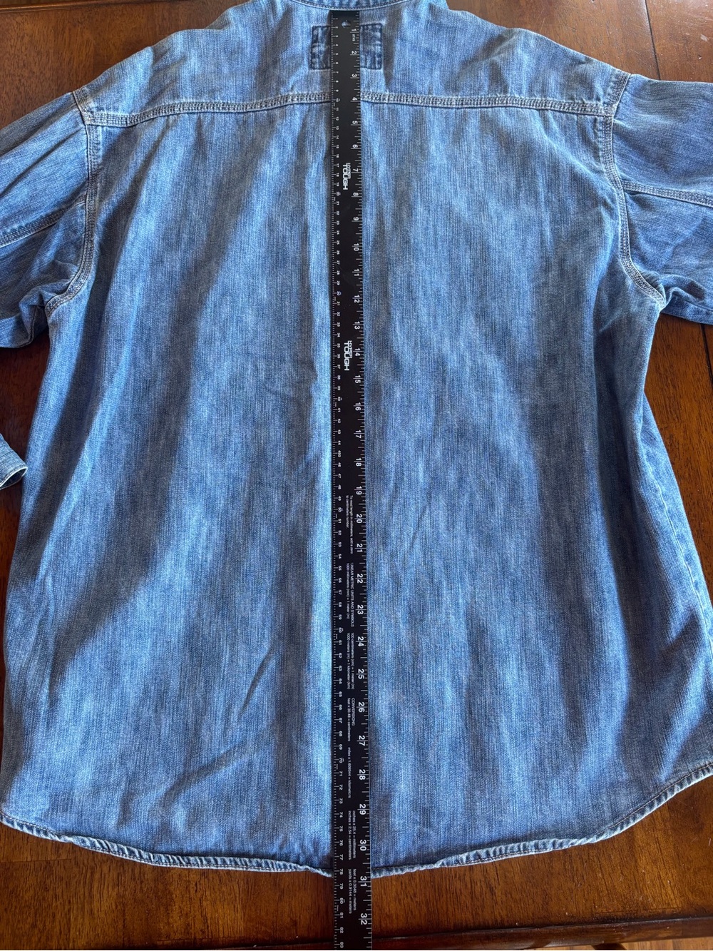 Levi’s Women’s 100% Cotton Oversized Button Down Shirt Size M/L - Picture 6 of 6